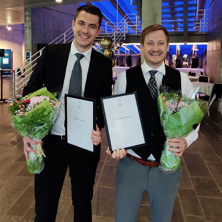‘We were very surprised!’ This is a great honour,’ exclaim Håkon Otneim and Geir Drage Berentsen backstage at Grieghallen. The two associate professors in statistics at the Norwegian School of Economics were the first ever to receive the Inspirational Teaching Award. Photo: Helge Skodvin 