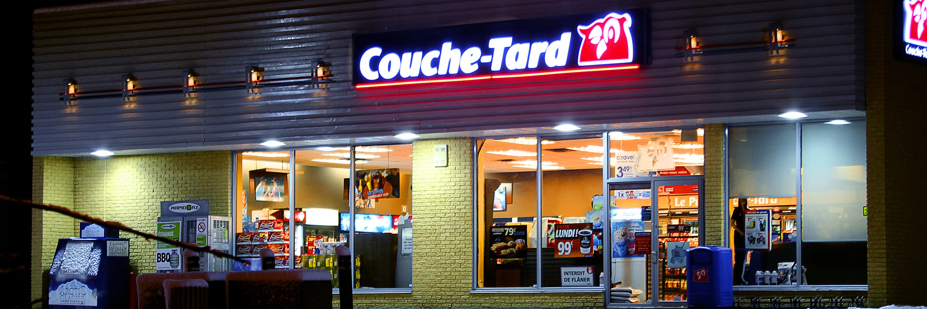 Alimentation Couche-Tard at night in Montreal, QC. Photo: Patrick Le Barbenchon/Wikimedia Commons/Creative Commons Attribution-Share Alike 3.0 Unported