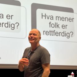 Alexander W Cappelen