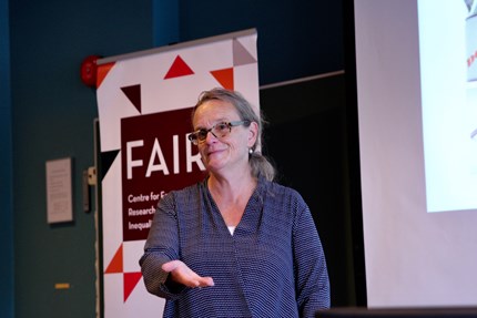 Professor Lise Vesterlund (University of Pittsburgh) teaching the PhD Course  "Identification through experiments" at FAIR. 
