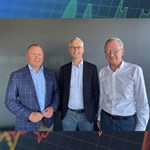 NHH and Finance Norway are entering into a collaboration that will help students improve their skills in asset management. NHH Rector Øystein Thøgersen, CEO of Norges Bank Investment Management Nicolai Tangen and CEO of CEO of Finance Norge Idar Kreutzer. 