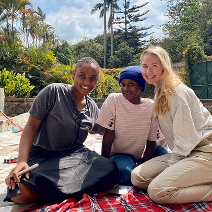 Susanne Lea med Perfect Vision-deltakere. Privat foto