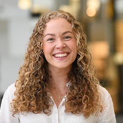 Photo of former NHH student Mari Larsen Sæther. Photo: Hallvard Lyssand