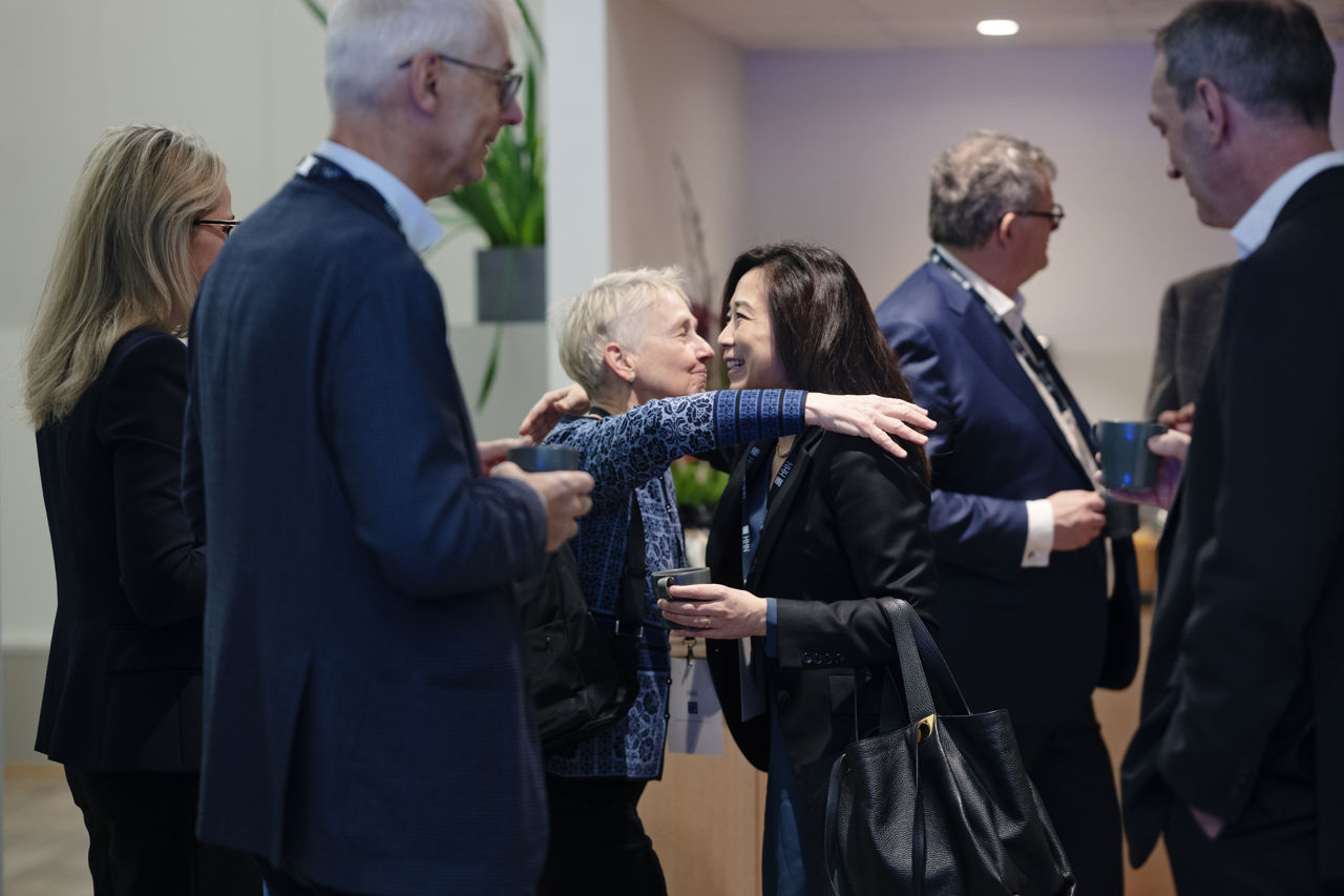 Amy Lam og Karin S. Thorburn