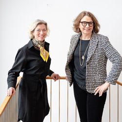 Therese Egeland (t.v.) og Tone Wille. Foto: JS Enger