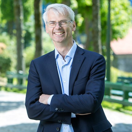 Bilde av NHH-rektor Øystein Thøgersen.  Foto: Eivind Senneset