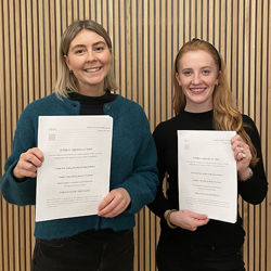 Frida Telle Fjell og Martine Høvding Tollefsen. Privat foto