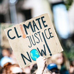 Global climate change strike protest demonstration. Photo: Unsplash/Li-An Lim