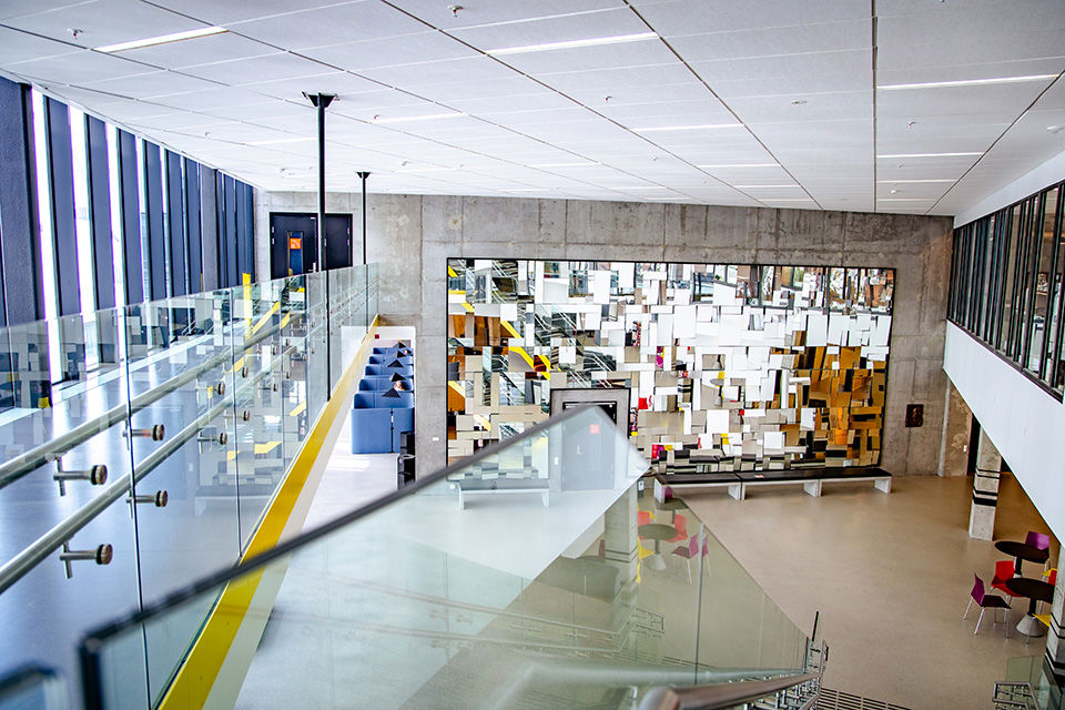 NHH's mirror hall. hoto: Trude Brun Wilhelmsen