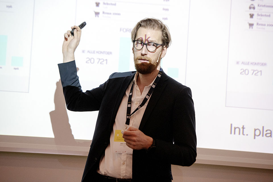 Eirik S. Knudsen, Førsteamanuensis NHH