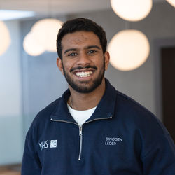 Bilde av Dinogen Uruthiran. Foto: Tin Nhat Nguyen/K7 Minutter