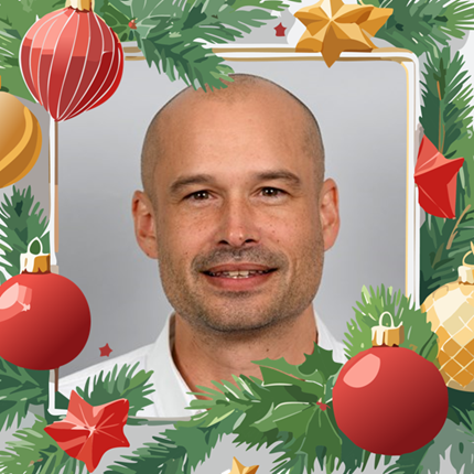 Portrait ohoto of Gavin Lamb with a Christmas frame around
