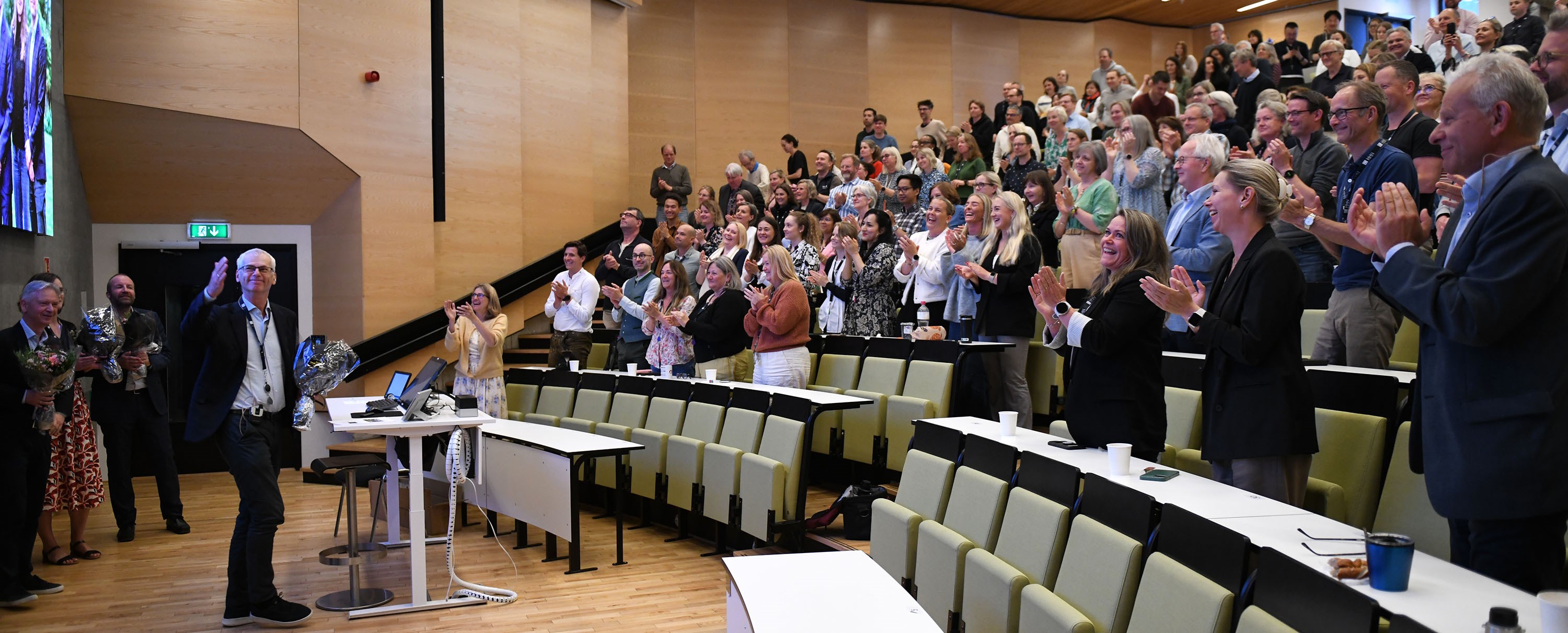 Rector Thøgersen received a standing ovation 