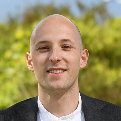 Rene Karadakic_500px.jpg