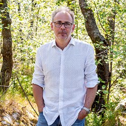 Pofessor Helge Thorbjørnsen. Foto: Helge Skodvin
