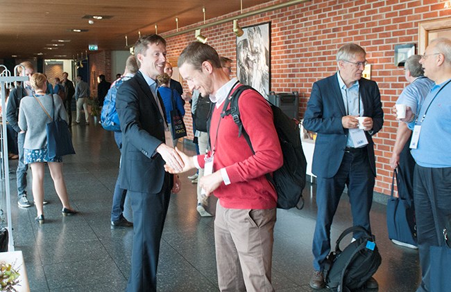 Roar Os Ådland greeting the conference participants.