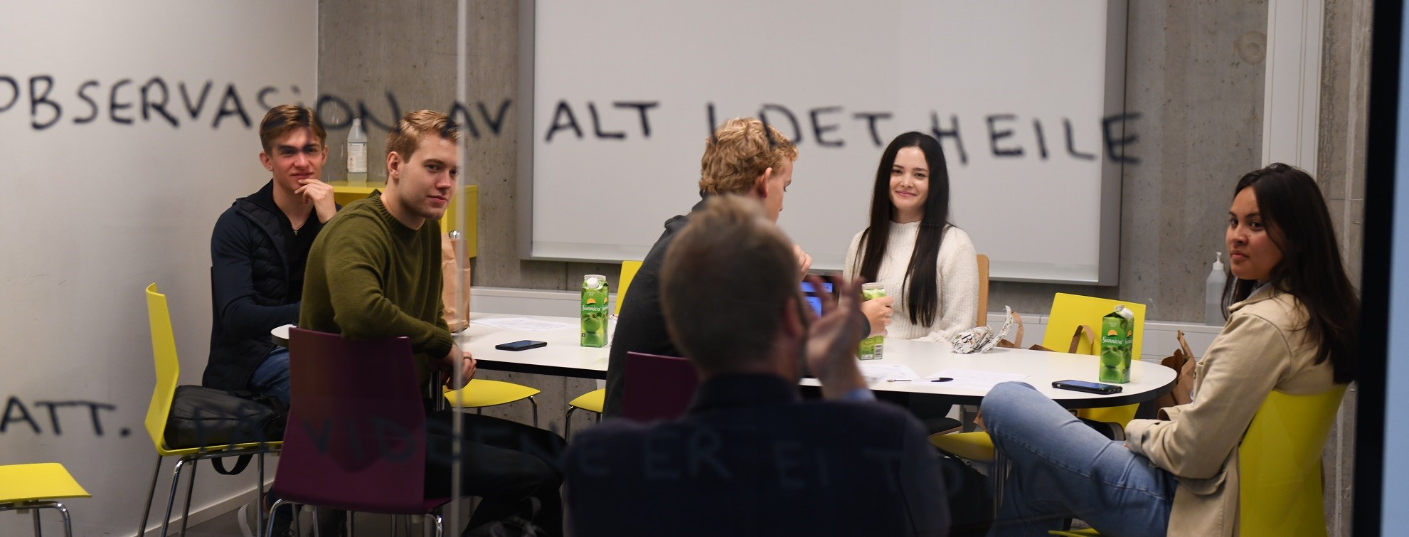 The year's collective mentoring effort is part of NHH's Welcome Week, where students are served lunch and have compulsory gatherings. 