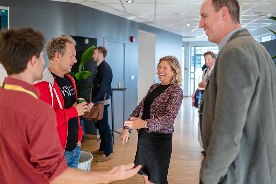 F.v. Rolf Assev, førsteamanuensis Therese E. Sverdrup og Christoffer Pettersen i Avo Consulting.