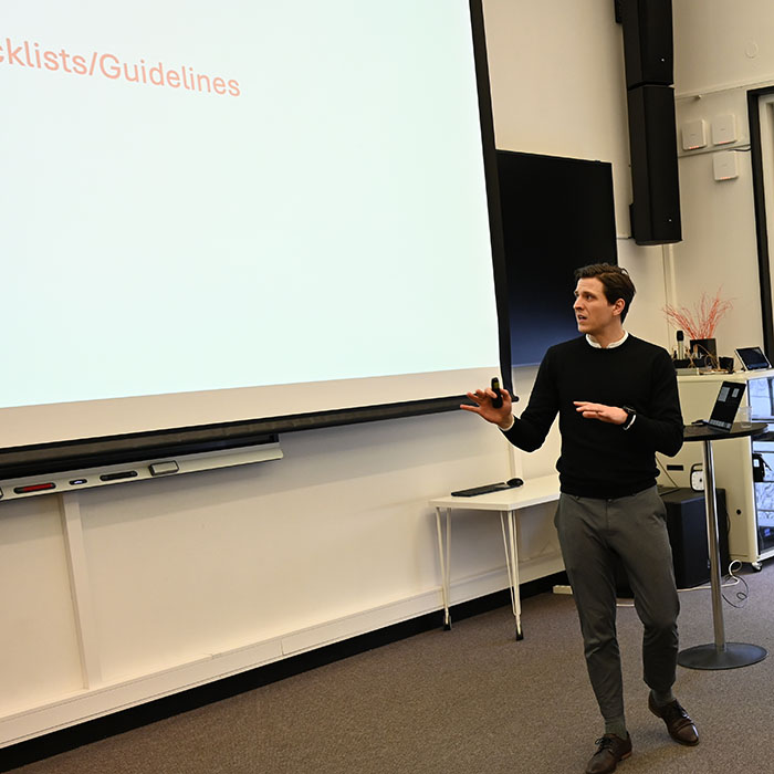 Jonas Hammerschmidt during presentation