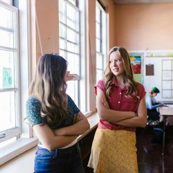 pupils talking_pexels_rdne