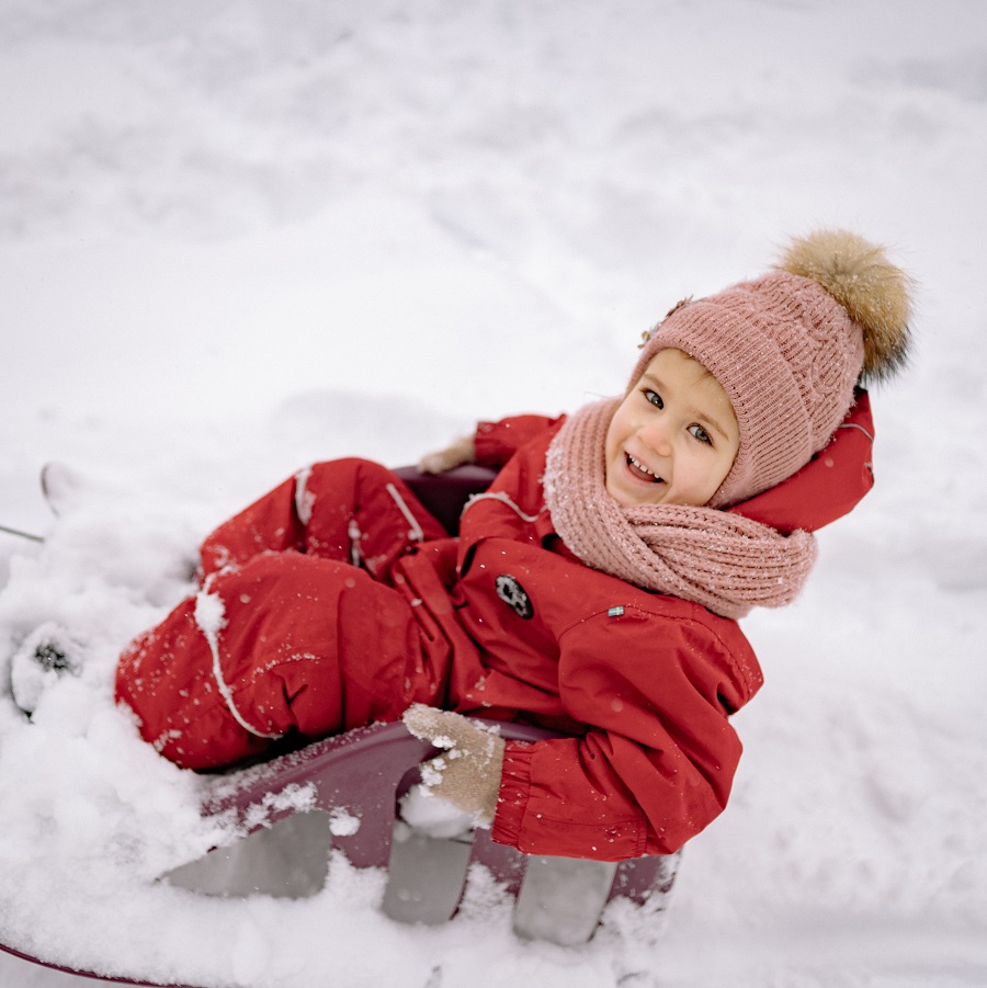 barn i snø, av yan krukau, pexels