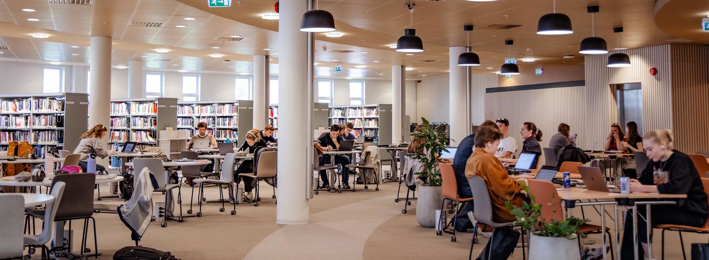 NHH-biblioteket, interiør. Foto: Trude Brun Wilhelmsen