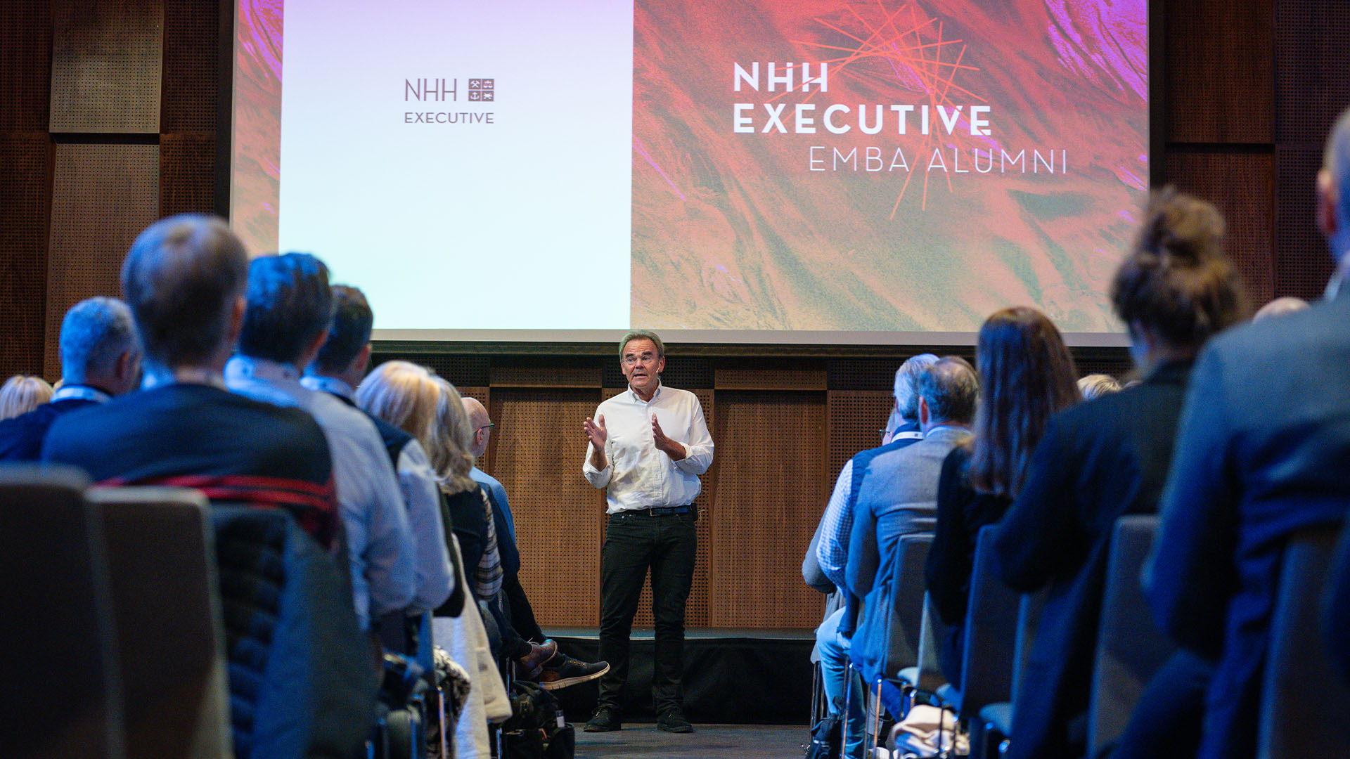 NHHE_Alumni samling EMBA_JS Enger.jpg