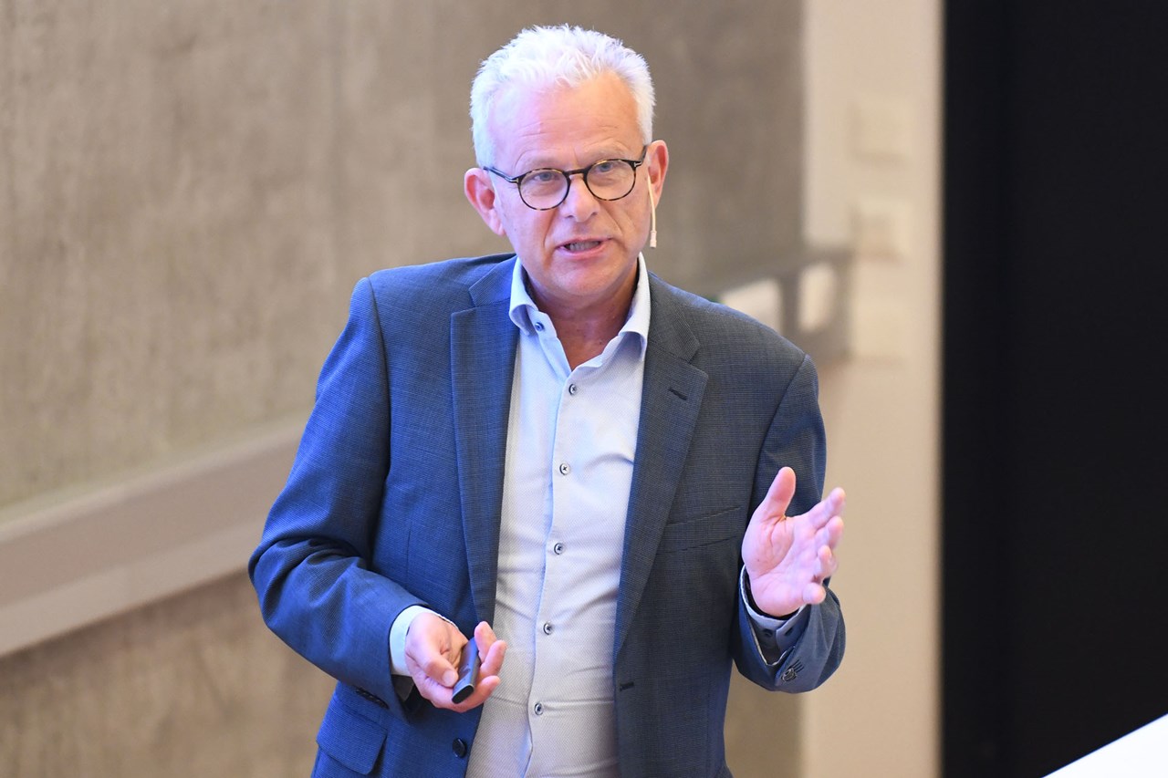 Geir Mikalsen on collaboration with the business community and society.