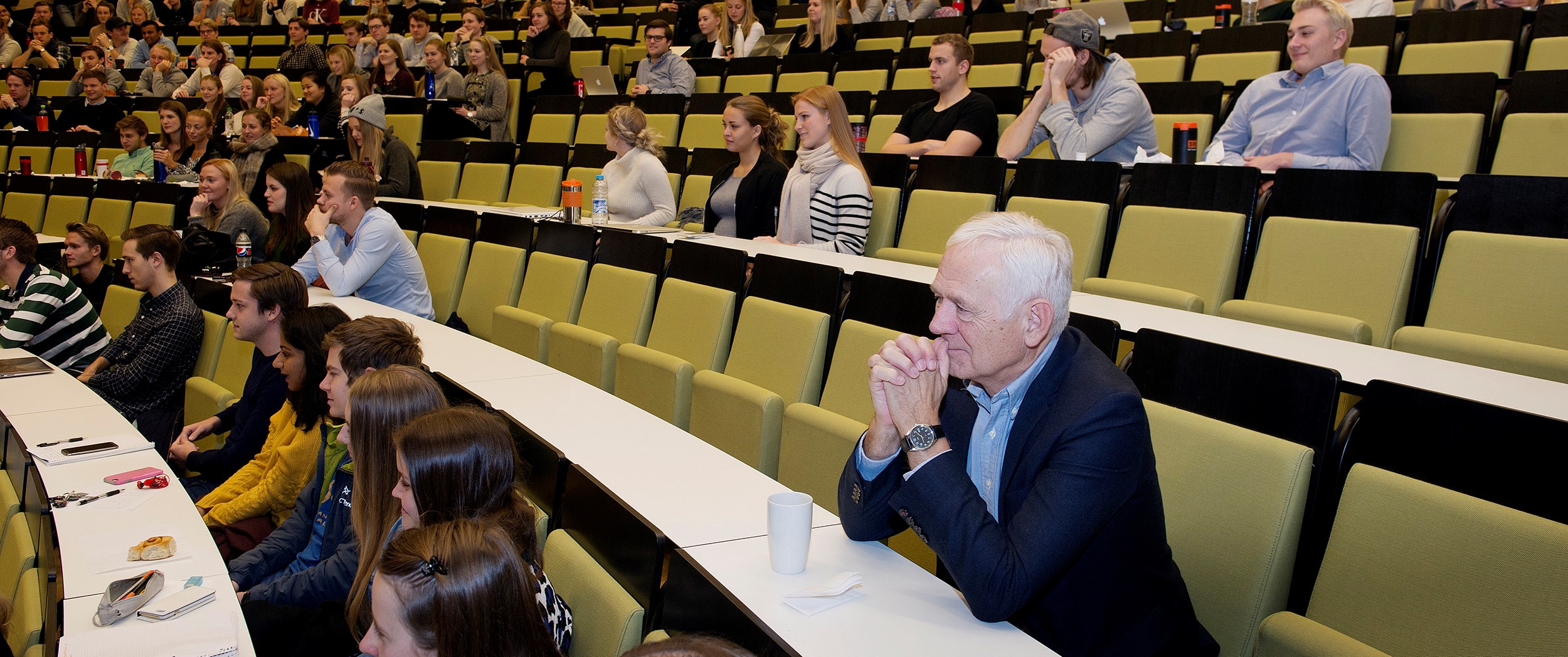 Professor emeritus Victor D. Norman passed away friday evening. Photo: Helge Skodvin