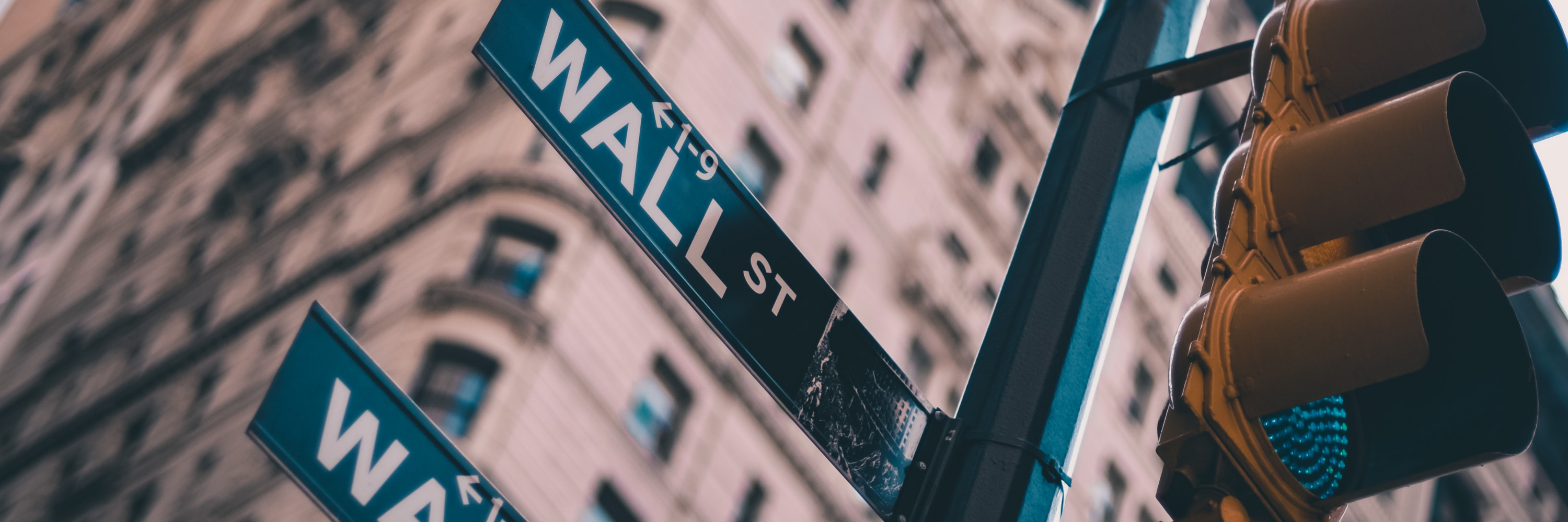 Photo by lo lo on Unsplash