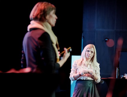 Inger Stensaker and Marianne Wik Sætre at NHH's Alumni conference in 2019. Photo: Siv Dolmen