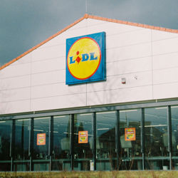 Lidl Store exterior. Photo: Vladislav Bogutski/Unsplash.com
