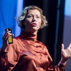 Therese Sverdrup, av Siv Dolmen