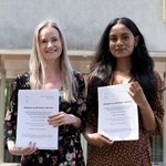 Julie Margrethe Gunby og  Chanthiya Kandiah. Privat foto