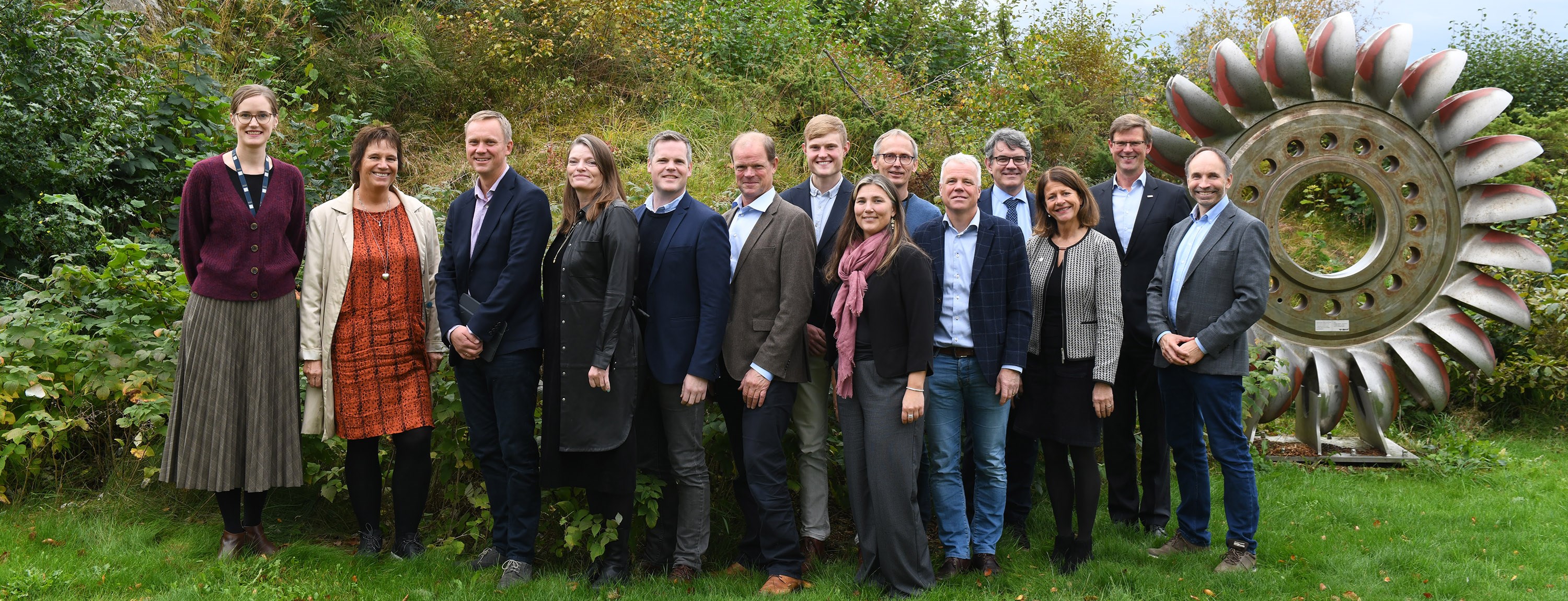 Industrirådsmøtet i Energiomstilling Vest. F.v: Malin Arve (NHH), Elin Sjødin Drange (Bergen Kommune), Jens Kristian Fosse (HVL), Rigmor Fardal (Forskningsrådet), Arne Andreas Riisnes (Eviny), Gunnar Eskeland (NHH), Mark Purkis (Ocean Hyway Cluster), Charlotte G. Krafft (EOV), Endre Bjørndal (NHH), Erik Erdal (Aker Solutions), Tom-Christer Nilsen (Bergen Næringsråd), Gunn Mangerud (UiB), Aksel Mjøs (NHH), Sølve Sondbø (VLFK). Foto: Hallvard Lyssand