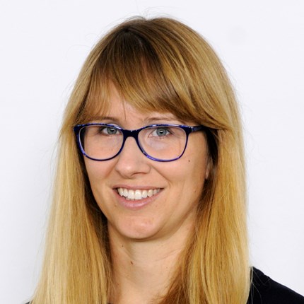Professor Aline Bütikofer