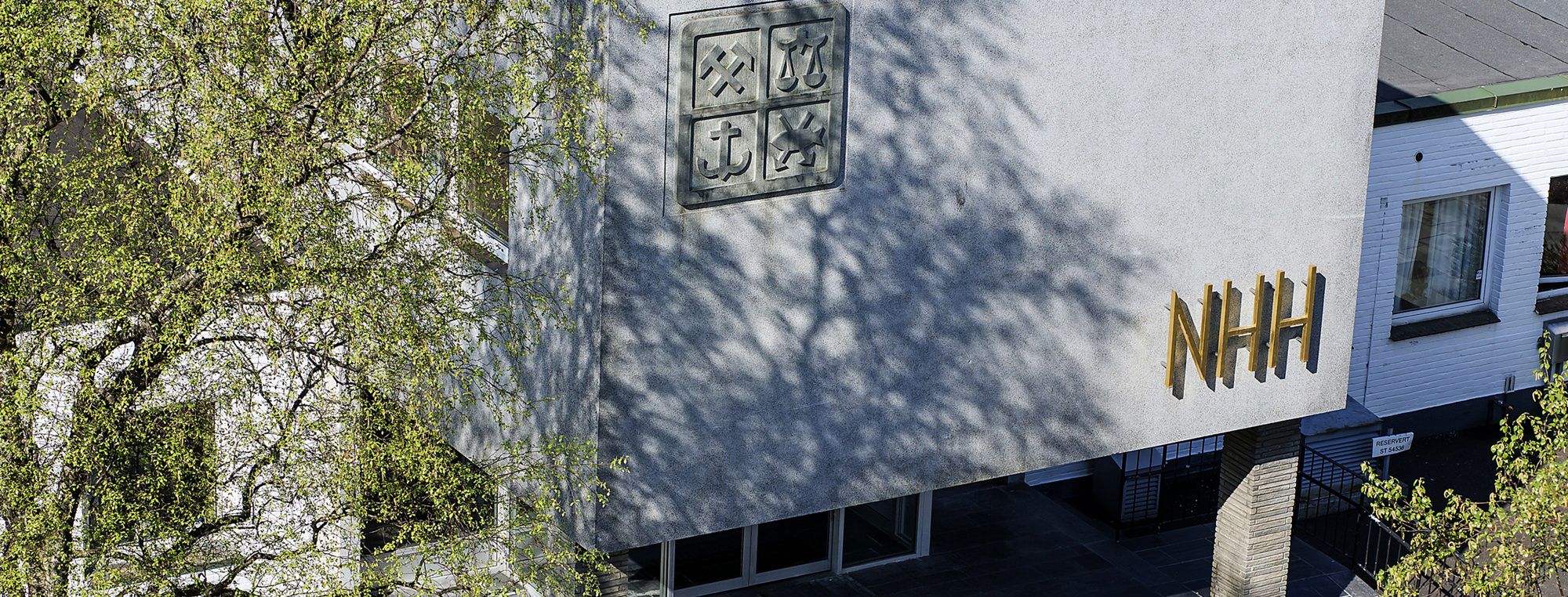 nhh