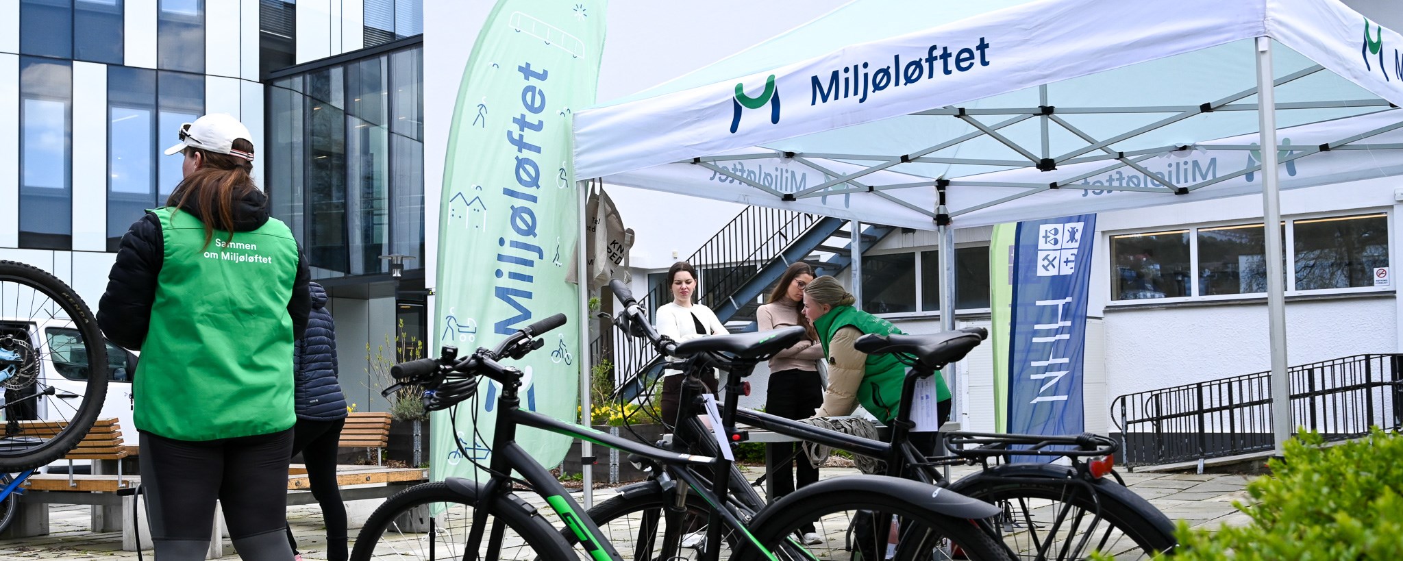 Bikes ready to get repairs done outside NHH campus