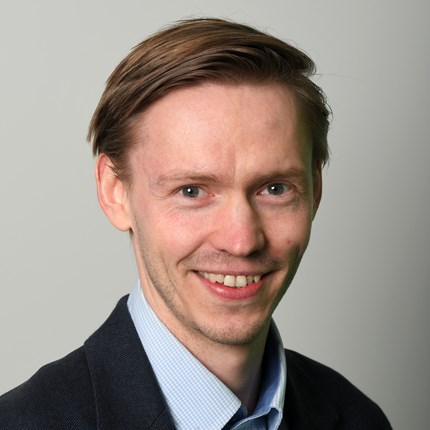 Adviser Aleksander Hedum