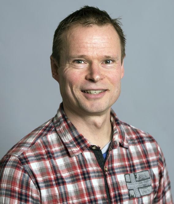 Professor Leif Egil Hem at Department of Strategy and Management.