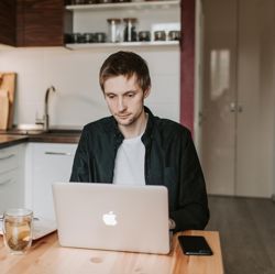 pexels_ vlada carpovitch