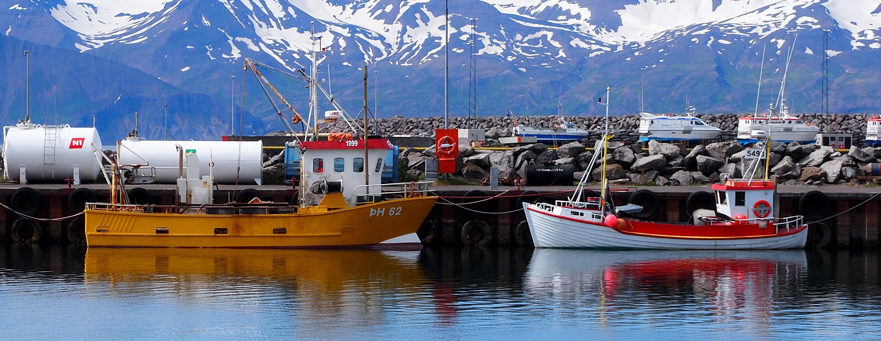 Island, fiskebåter. Av TJH1976