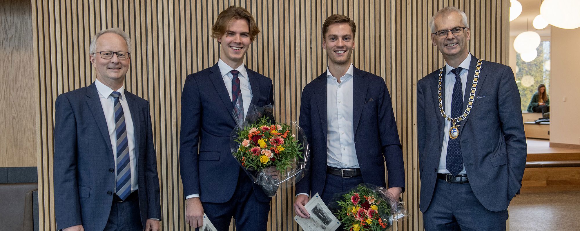 Professor og representant for stipendkomiteen Jan I. Haaland, Raag August Sandal Rolfsen, Lars Skaugen Strømholm og NHHs rektor Øystein Thøgersen. 