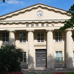 oslo børs_wikimedia_Helge Høifødt