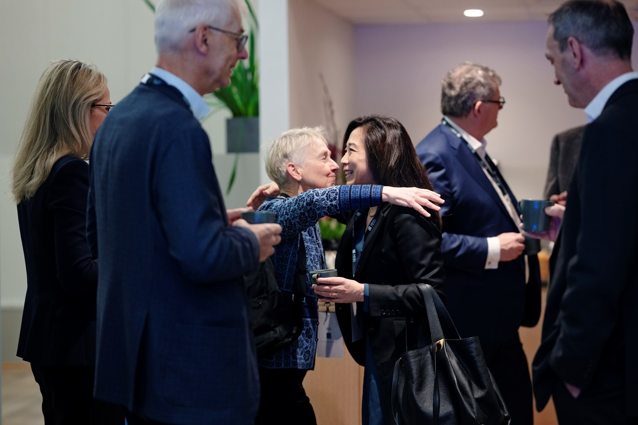 Amy Lam og Karin S. Thorburn