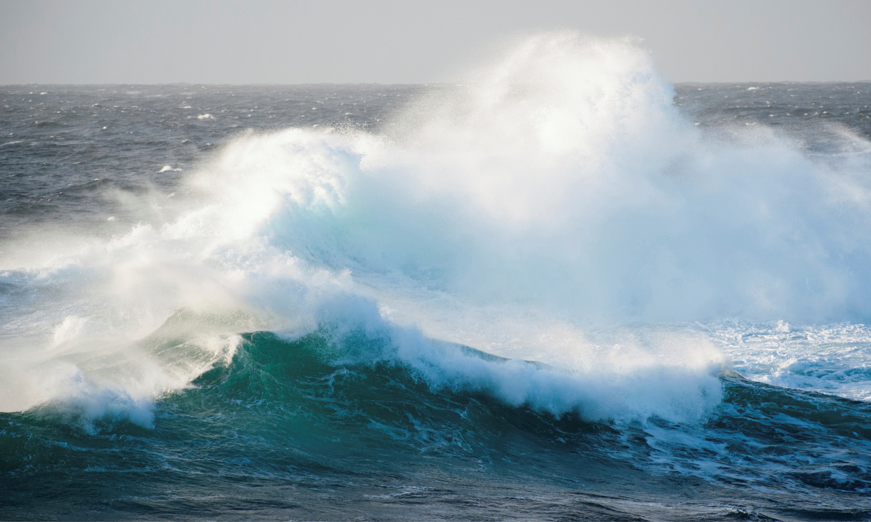Bilde av bølger som bryter